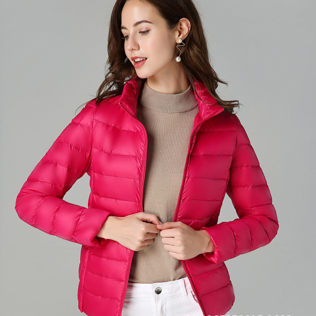Myra™ | Ultra-light down jacket with sophisticated pleats