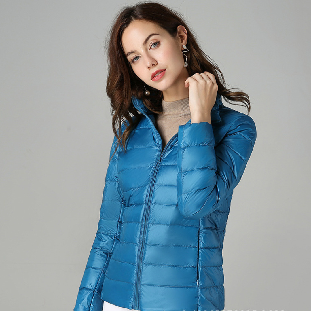 Myra™ | Ultra-light down jacket with sophisticated pleats