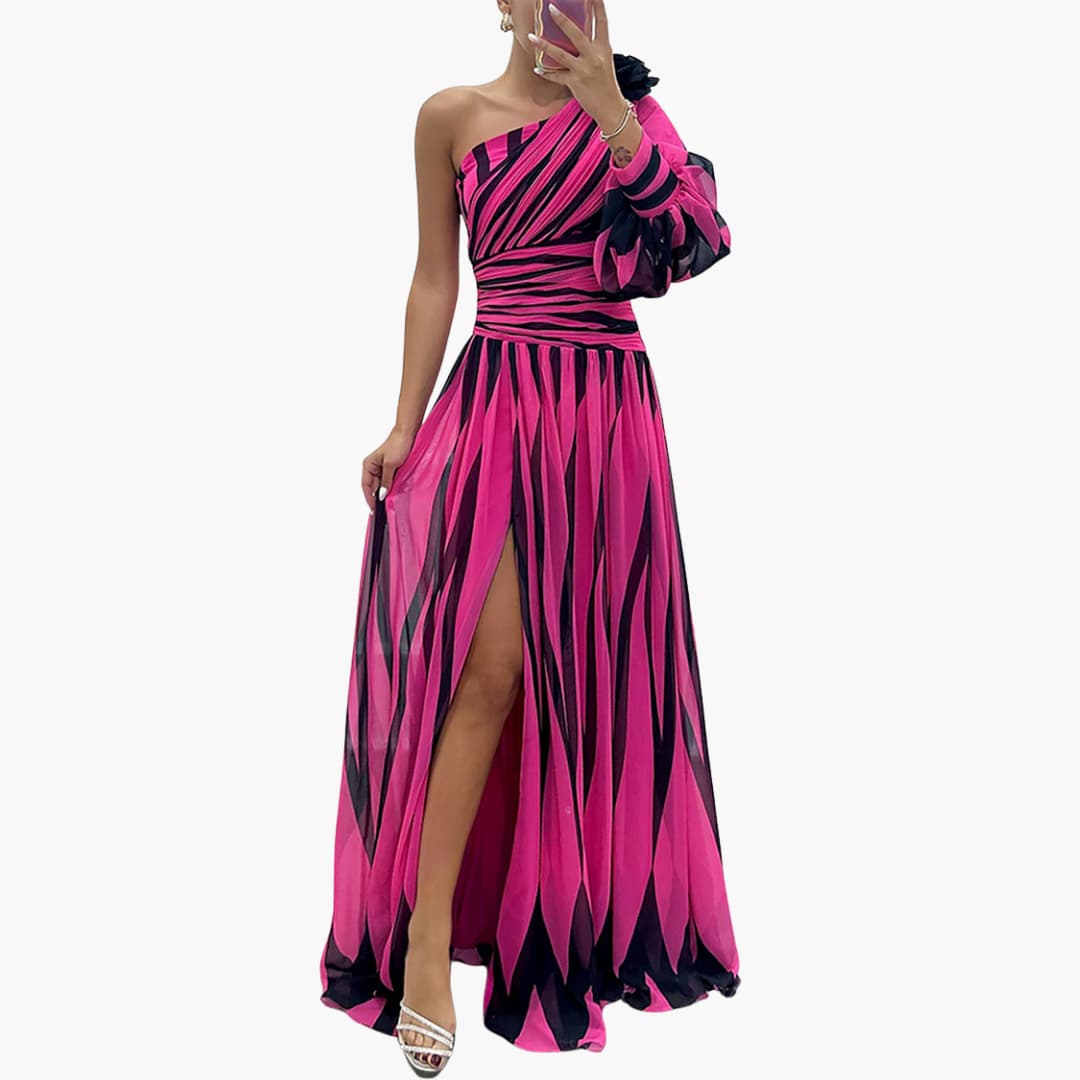 Carla – Elegant Maxi Dress with One Strap and Striped Pattern