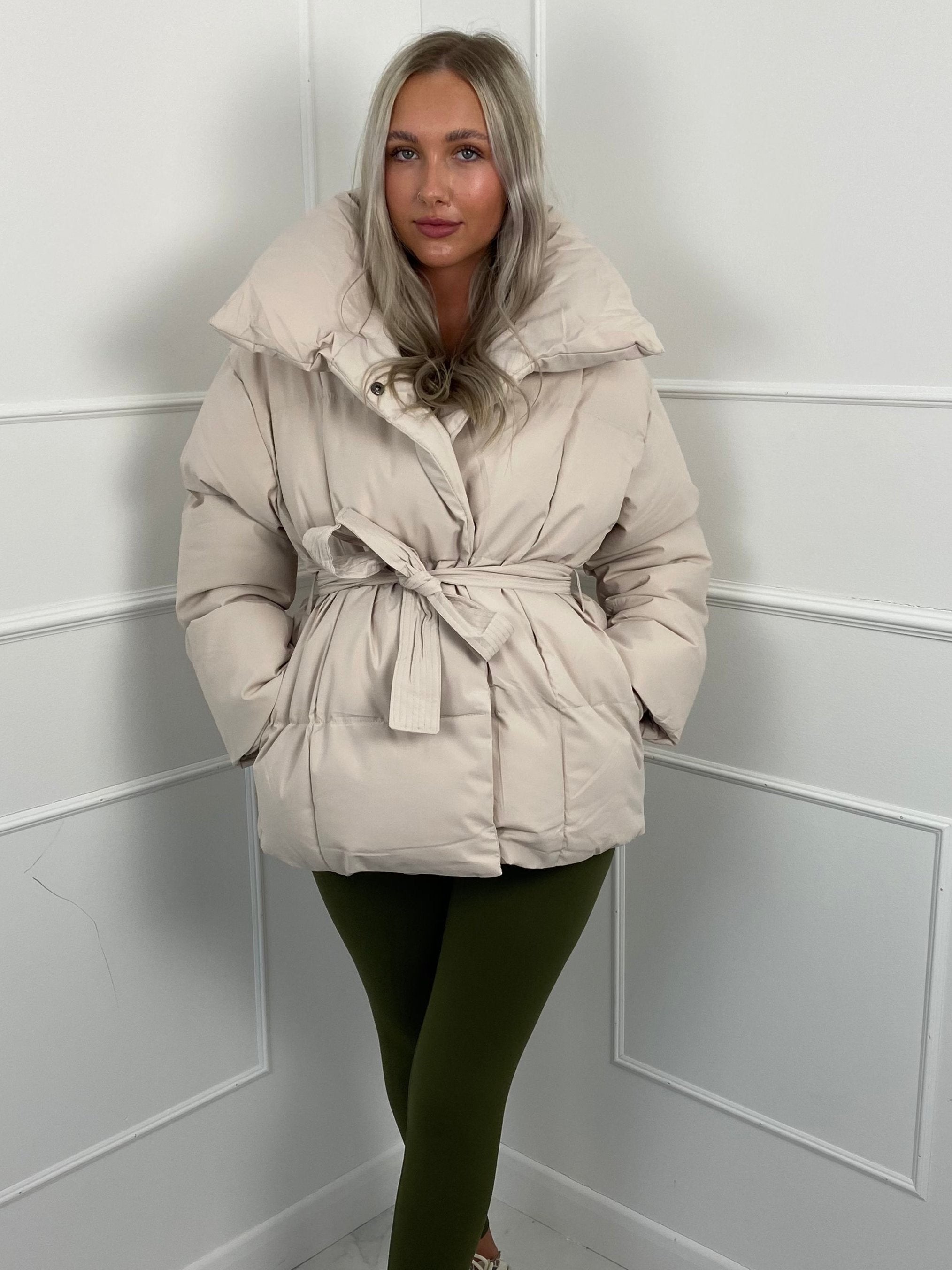 Alivienne – Quilted Winter Jacket with Belt