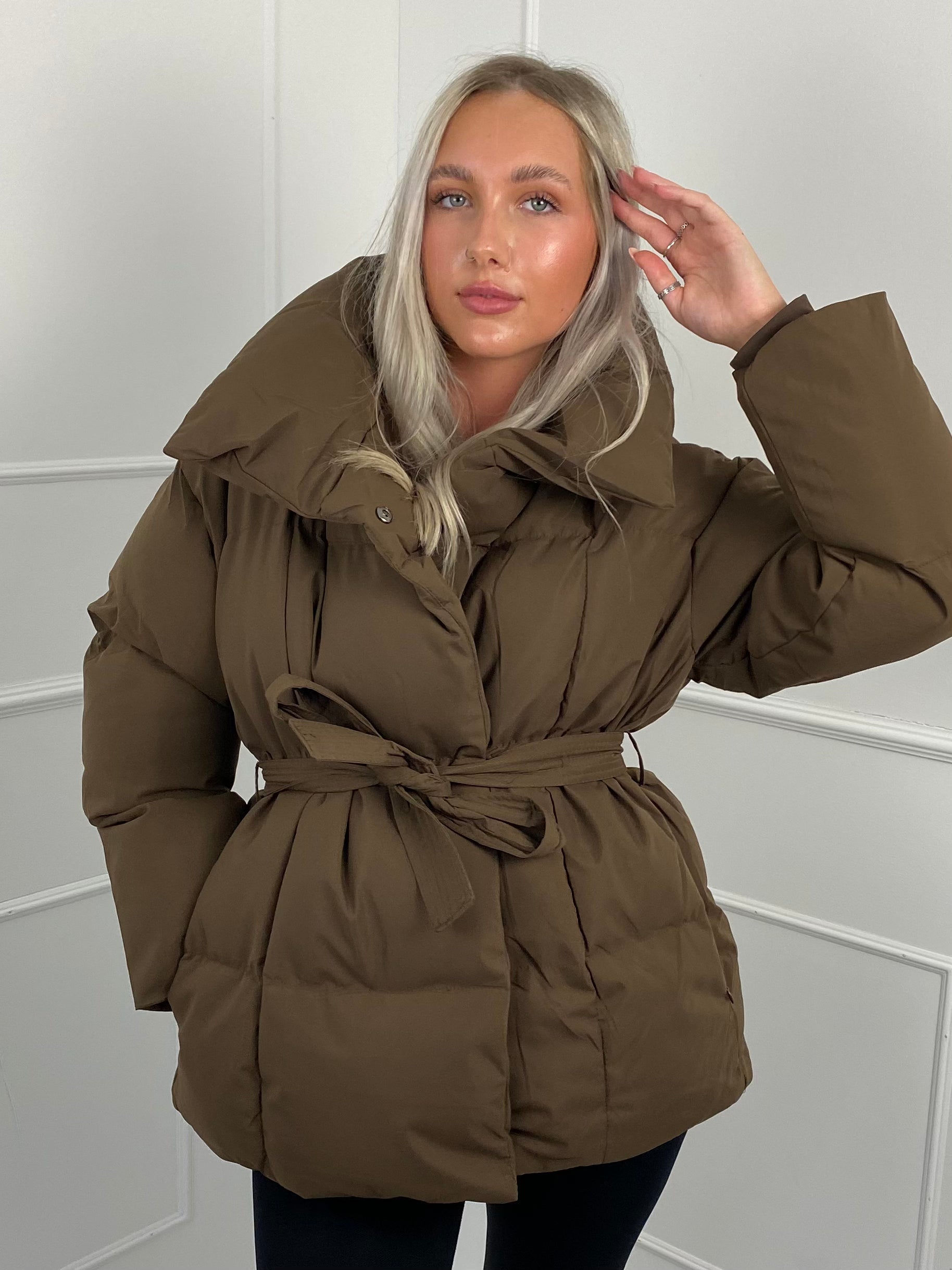 Alivienne – Quilted Winter Jacket with Belt