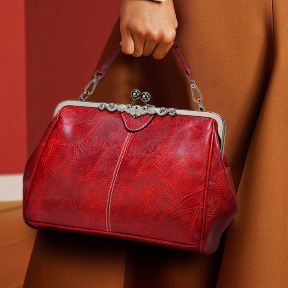 Mila | Timeless vintage bag with an elegant flap closure