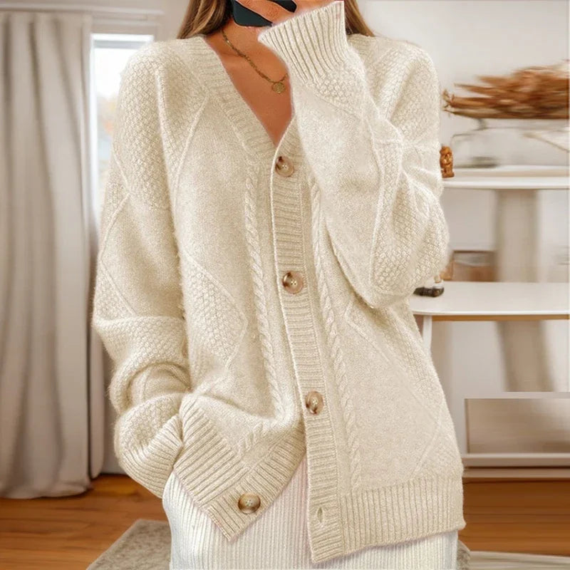 Éloise | Cable Knit Cardigan
