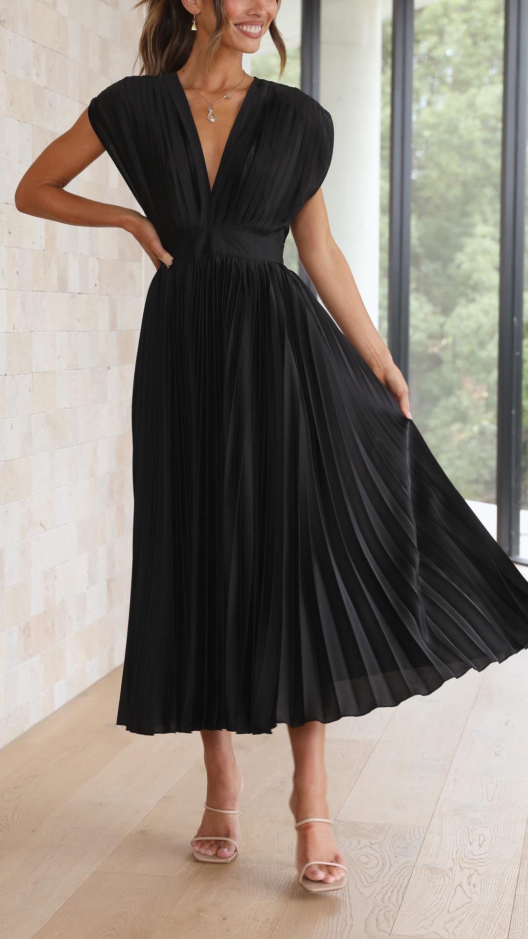 Alexis - Elegant Dress with Ruffles