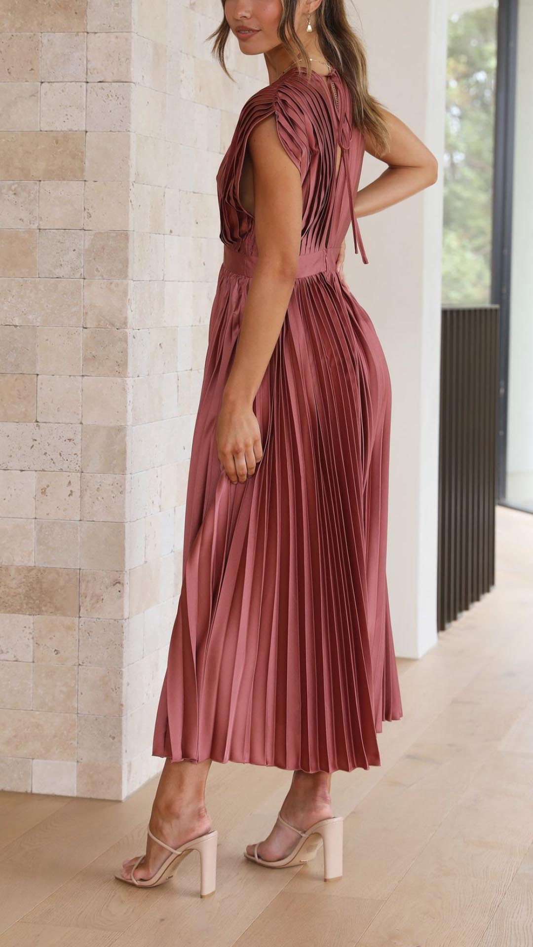 Alexis - Elegant Dress with Ruffles