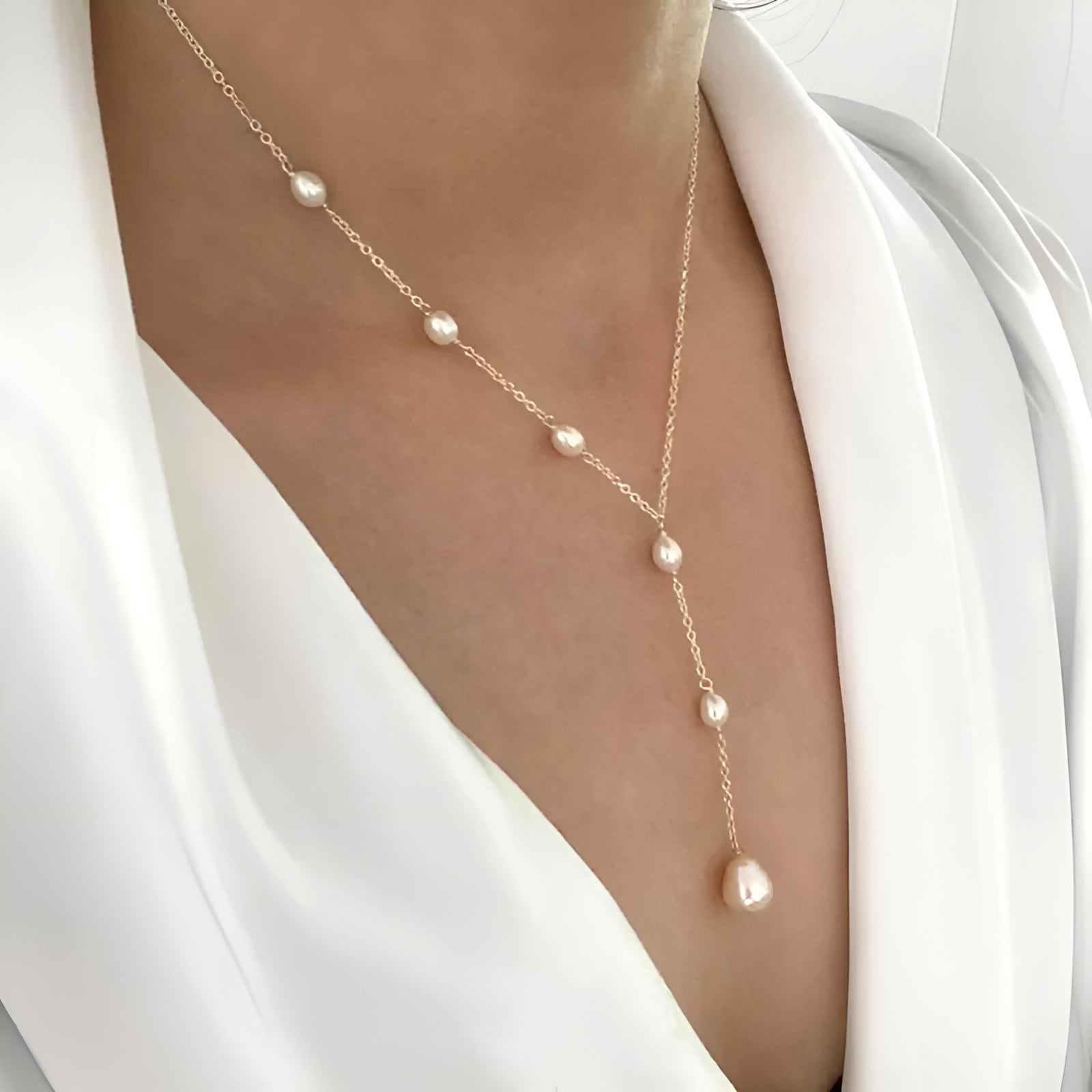 Vintage Pendant and Pearl Necklace