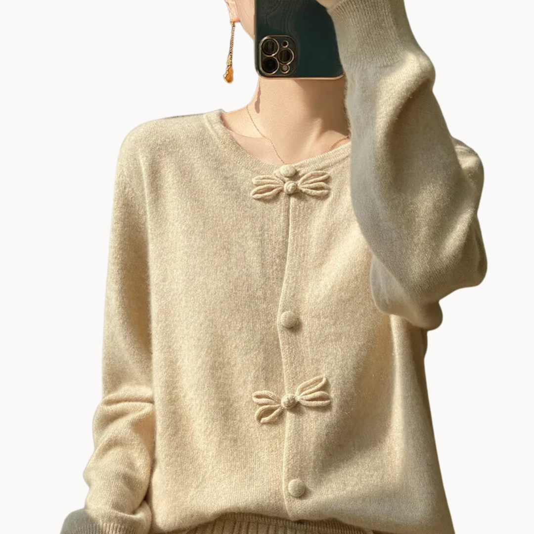 Beatrice | Cardigan with a Cashmere Bow