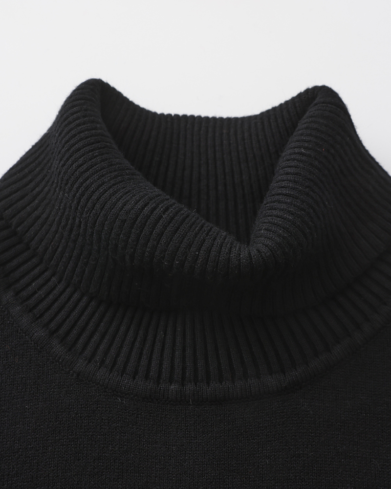 René™ | Merino Wool Turtleneck Sweater