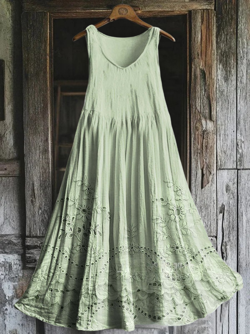 Margaux – Dress with English Embroidery