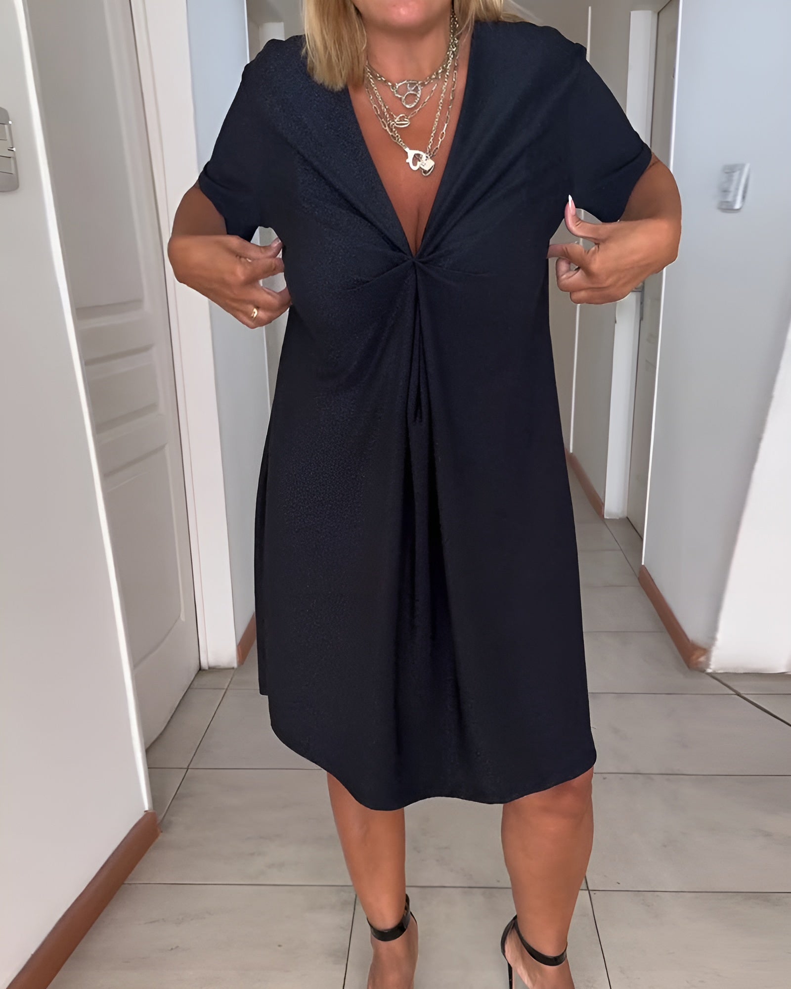 Laurence | Elegant Dress with V-Neck