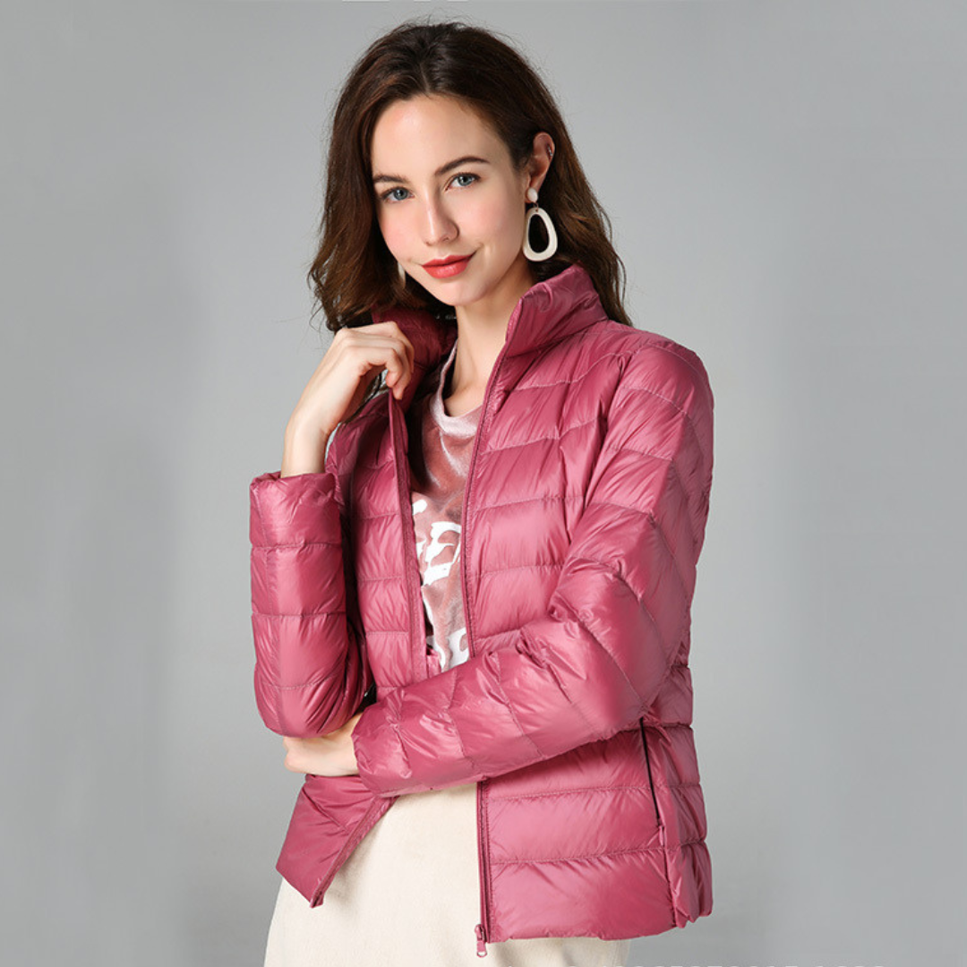 Myra™ | Ultra-light down jacket with sophisticated pleats