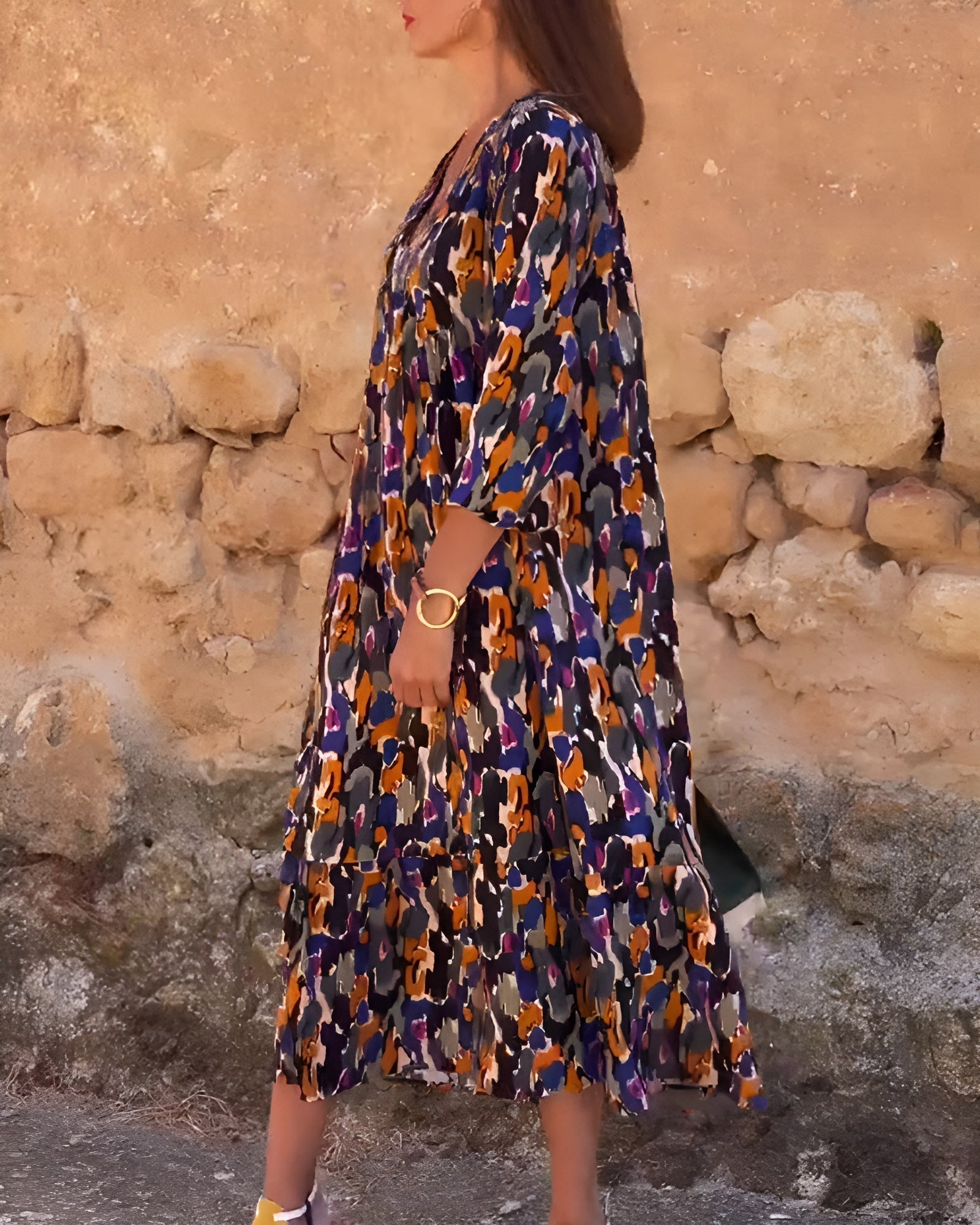 Nathalie | Dress with V-neck in retro pattern