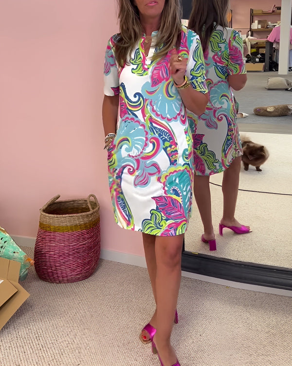 Gaëlle | Light floral dress with a V-neck