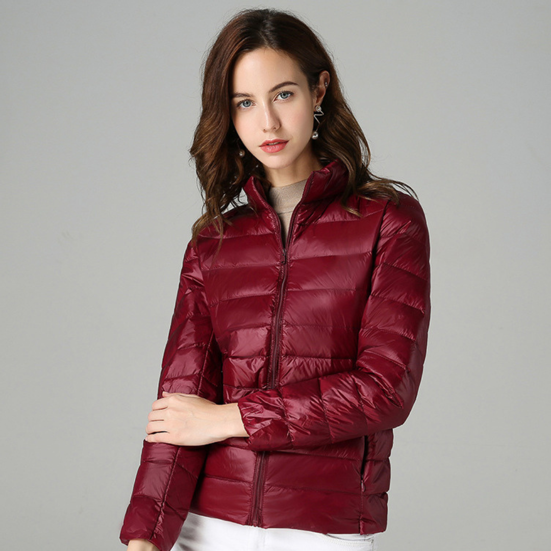 Myra™ | Ultra-light down jacket with sophisticated pleats