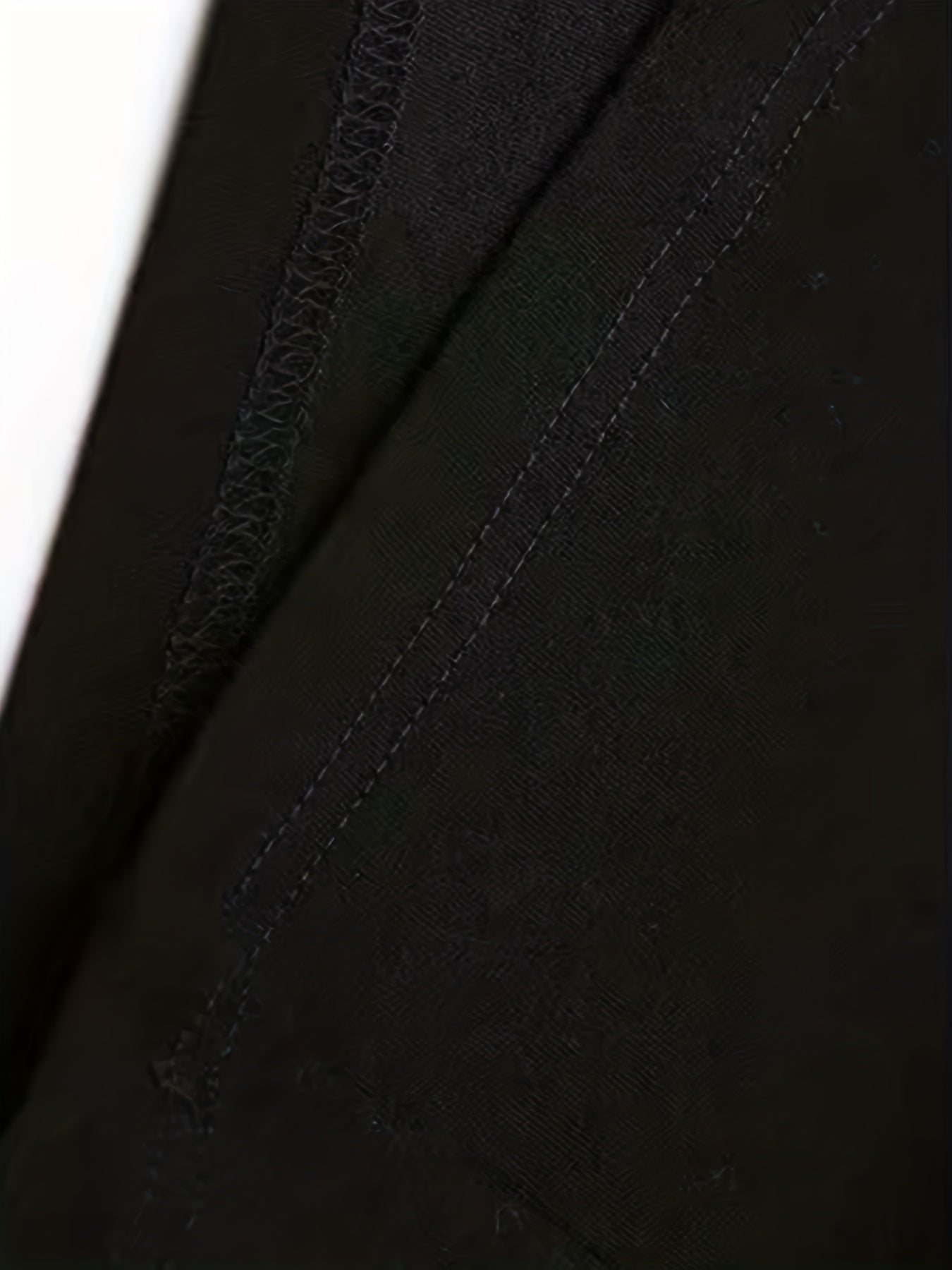 Savrani™ | Elegant Short Sleeve Graphic T-Shirt