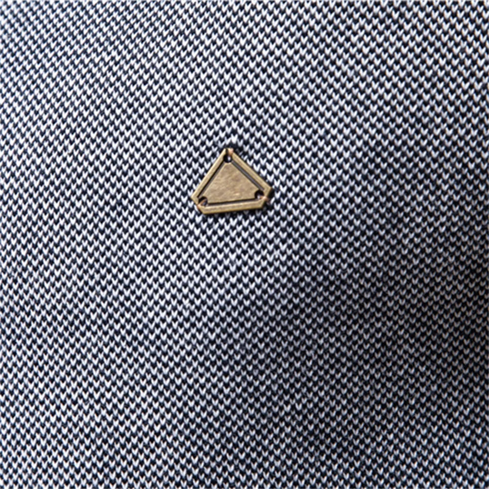 Nicolas™ | Elegant Sweater with Zipper Closure