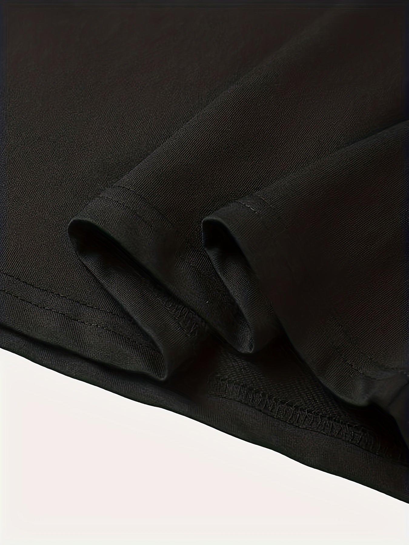 Savrani™ | Elegant Short Sleeve Graphic T-Shirt