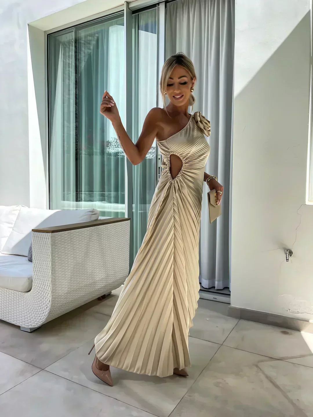 Lizbeth - Dress with Floral Straps